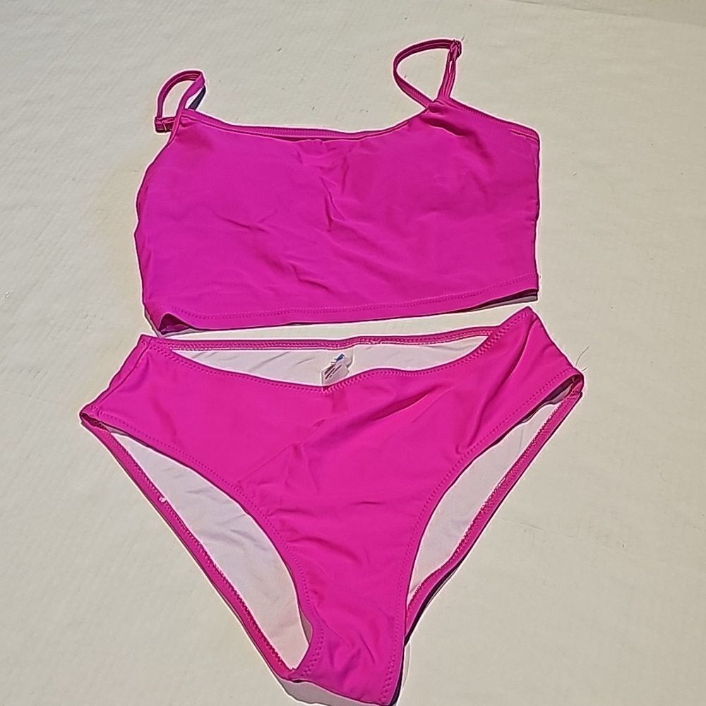 Fushia two piece swimsuit size medium